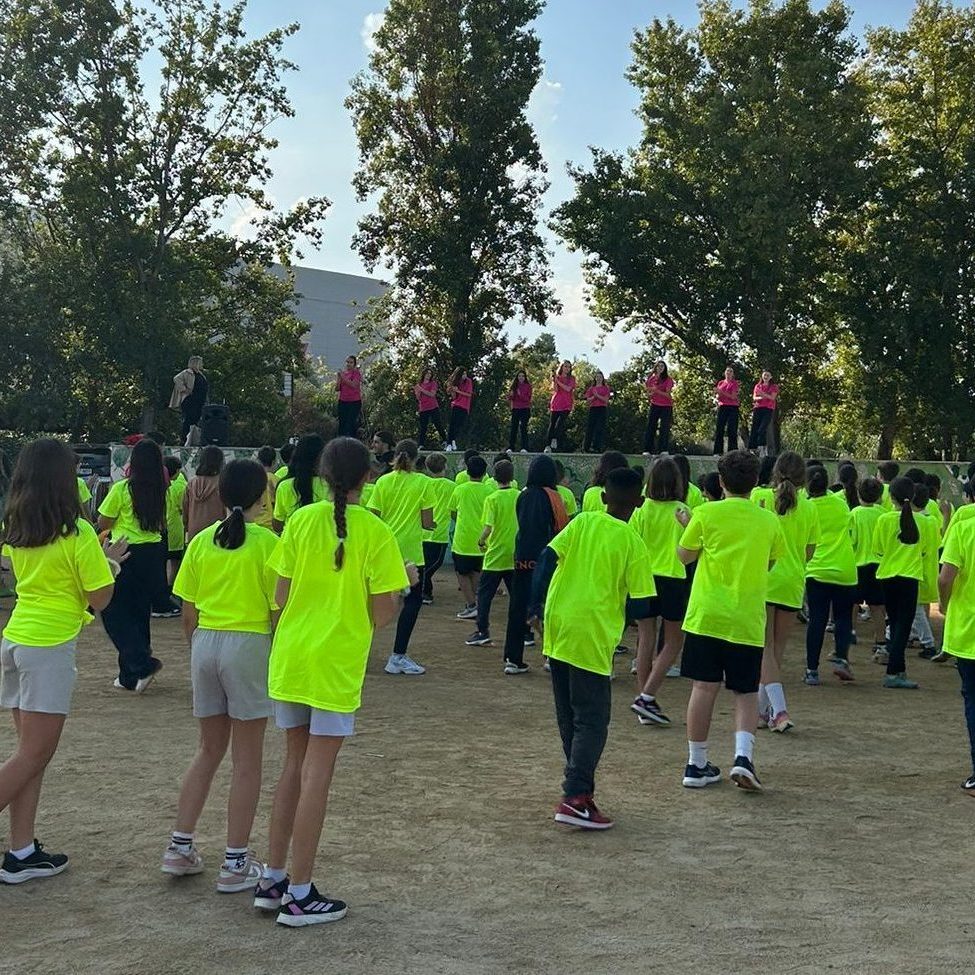 Coreografia final amb tot l'alumnat participant